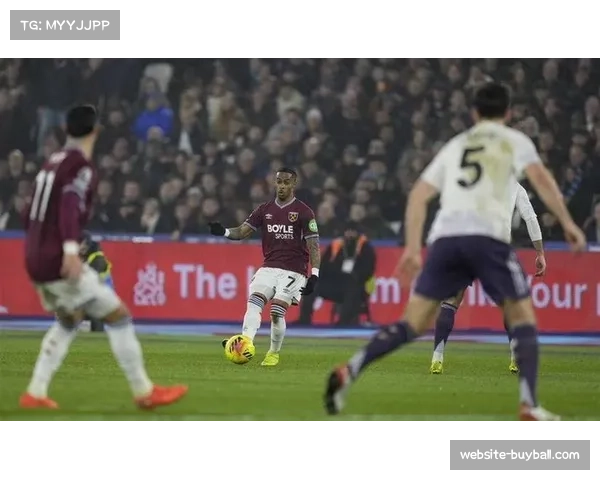 曼联客场与西汉姆联握手言和 舍什科补时绝平令红魔失分